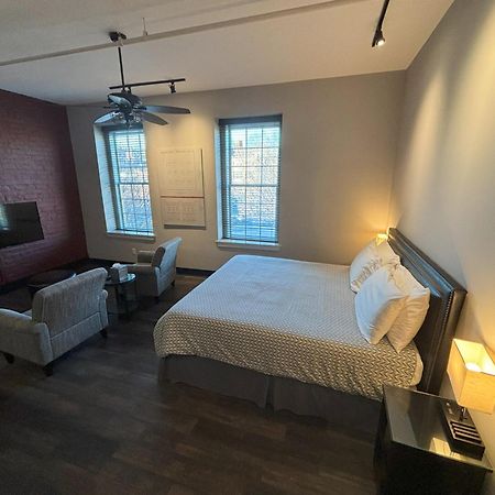 Gibson'S Warehouse Apartment Staunton Ngoại thất bức ảnh